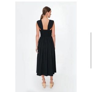 Pomander Place by Tuckernuck Black Noah Smocked Midi Dress sz M